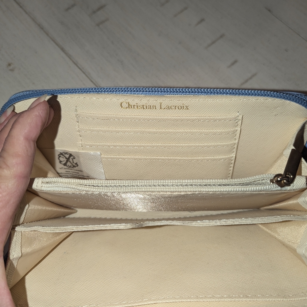 Christian LaCroix baby blue long wallet - Picture 2 of 14